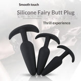Graduated size black silicone plugs featuring comfortable anchor base designs